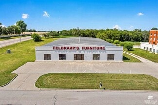Plus de détails pour 101 E Lafayette Ave, Abilene, KS - Local commercial à vendre