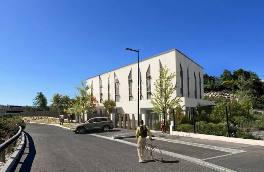 Bureau dans Aix-en-Provence à louer - Photo de l’immeuble – Image 3 sur 14