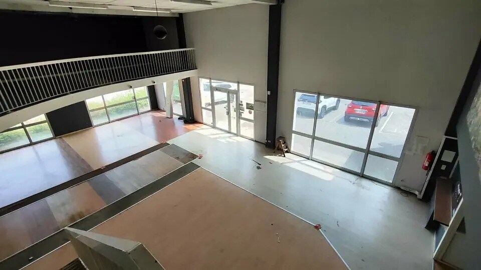 Local d’activités dans Annecy à louer Photo de l’immeuble– Image 1 sur 10