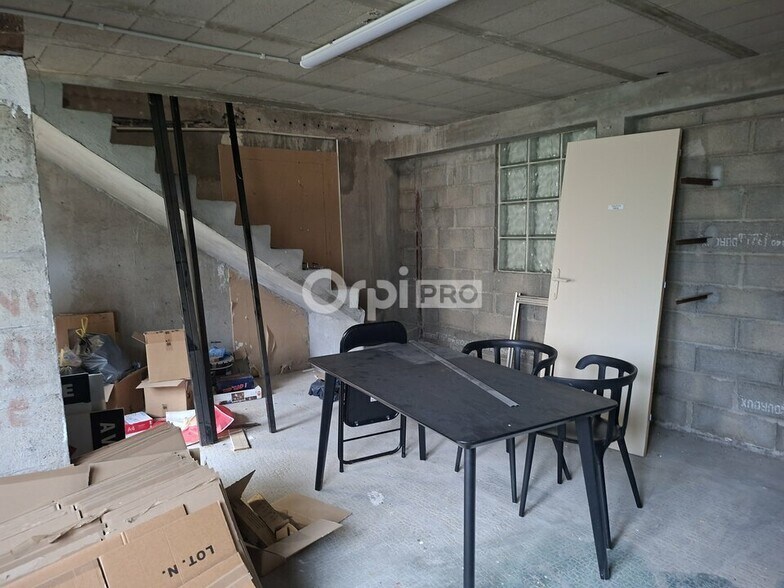 Bureau dans Brive-la-Gaillarde à louer - Photo intérieure – Image 3 sur 4