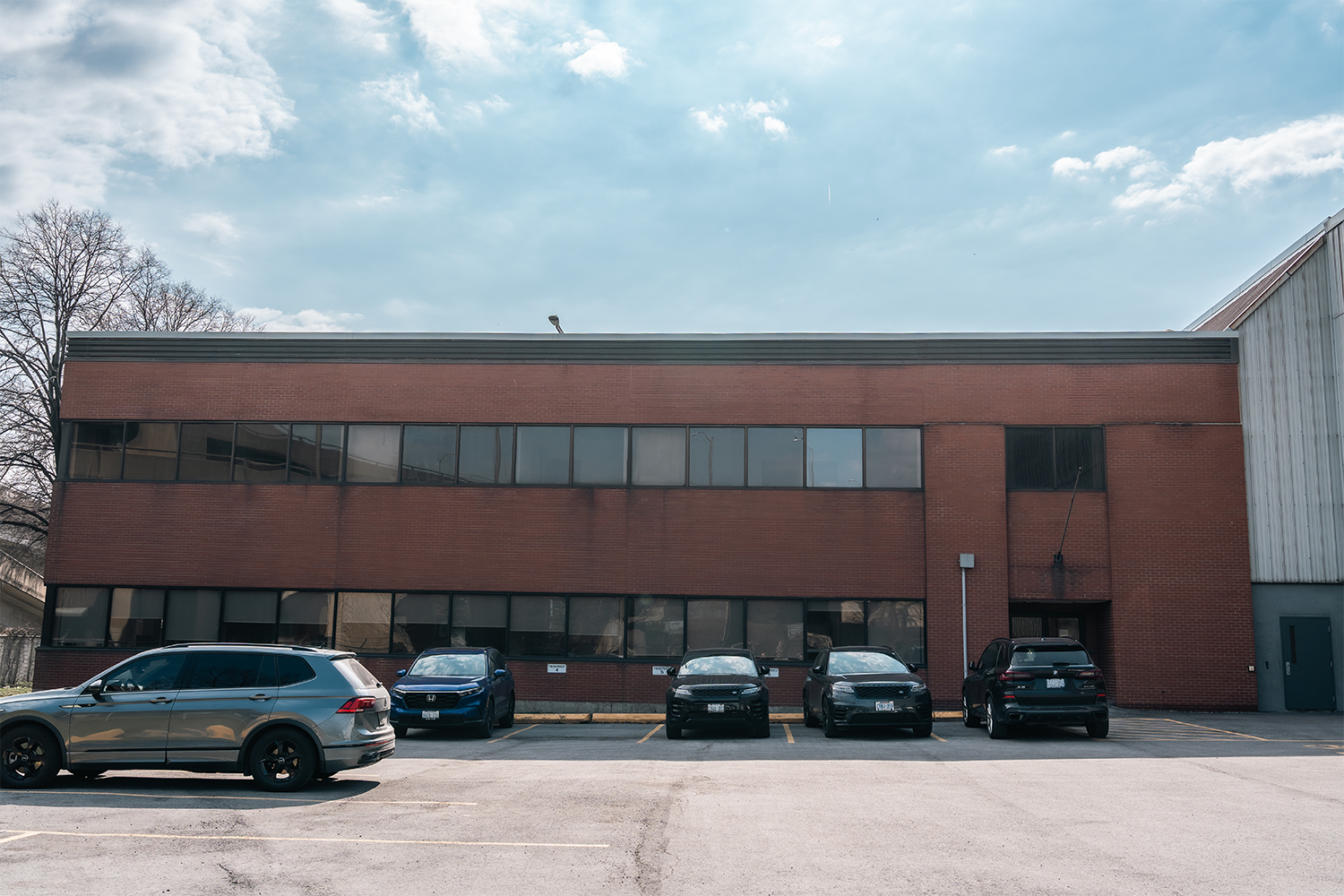 1632 Burlington St E, Hamilton, ON à louer Photo de l’immeuble– Image 1 sur 23