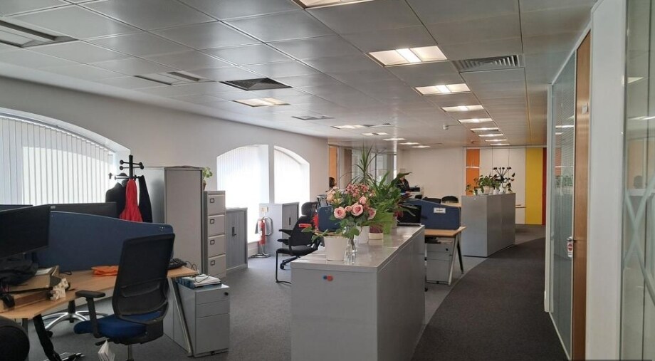 Guildford Rd, Leatherhead à louer Photo intérieure– Image 1 sur 6