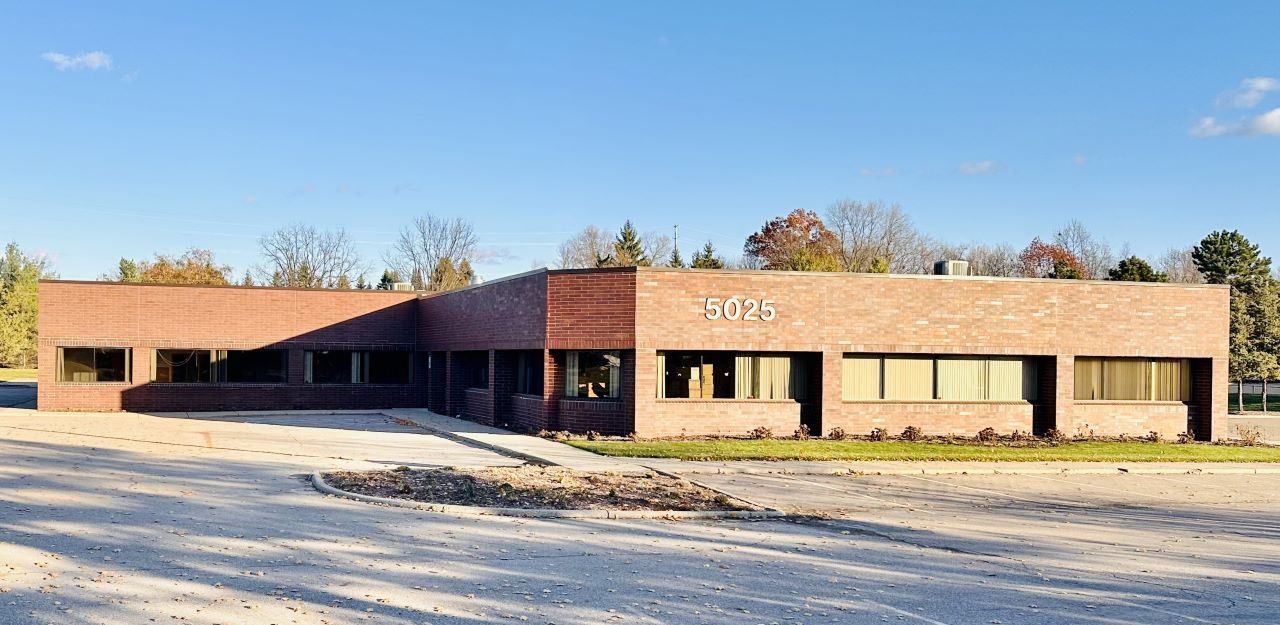5025 Venture Dr, Ann Arbor, MI à louer Photo principale– Image 1 sur 7