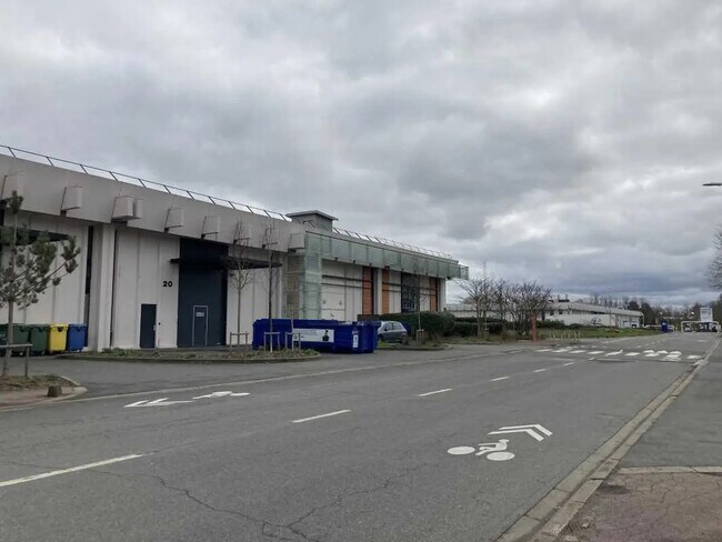 Plus de détails pour 26-38 Place De La Seine, Rungis - Bureau, Local d'activités à louer