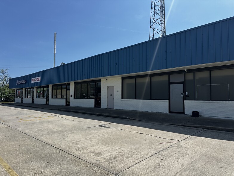 751 Route 37 W, Toms River, NJ à louer - Photo de l’immeuble – Image 2 sur 15
