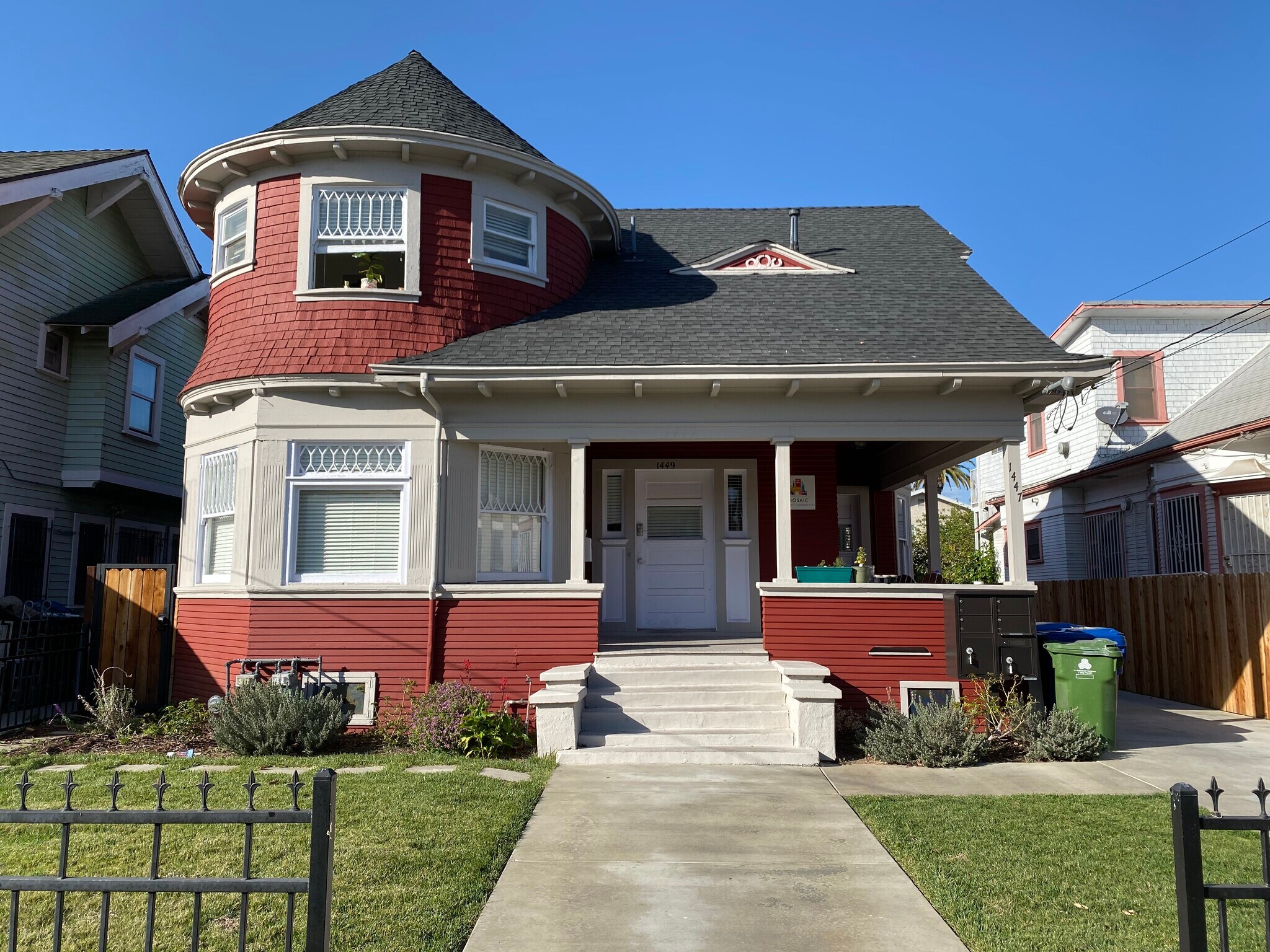 1449 W 28th St, Los Angeles, CA à vendre Photo principale– Image 1 sur 18
