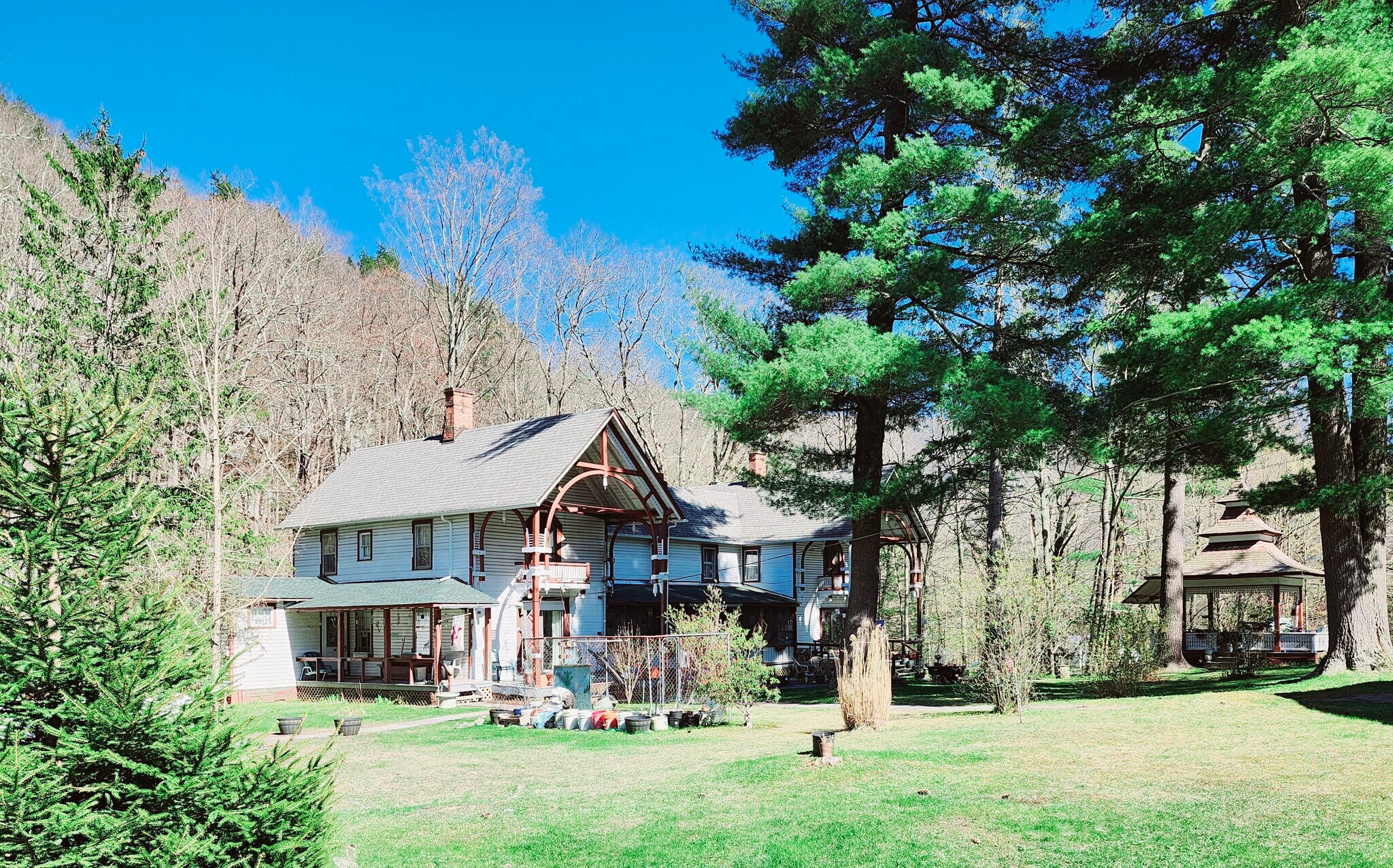 37-69 Ava Maria Dr, Phoenicia, NY à vendre Photo principale– Image 1 sur 11