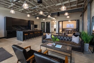 1502 N Nebraska Ave, Tampa, FL à vendre Photo intérieure– Image 1 sur 9