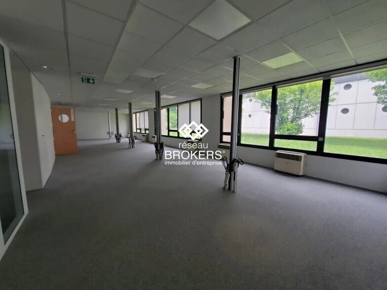 Bureau dans Epagny Metz-Tessy à louer - Photo de l’immeuble – Image 1 sur 7