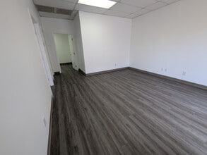 2670 Chandler Ave, Las Vegas, NV à louer Photo intérieure– Image 2 sur 7
