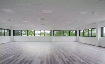 Bureau dans Gennevilliers à louer Photo intérieure– Image 1 sur 10