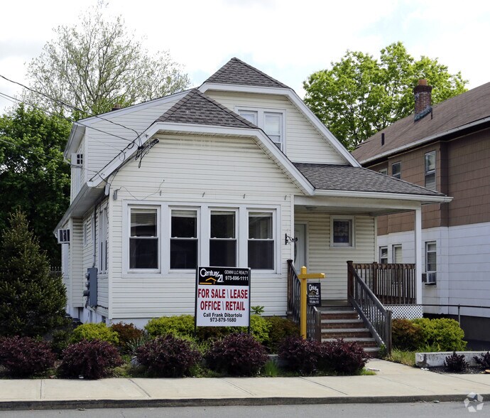 460 Haledon Ave, Haledon, NJ à vendre - Photo de l’immeuble – Image 2 sur 7