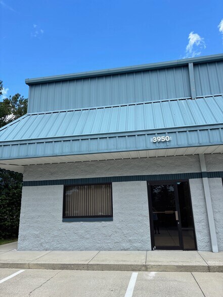 3930-3950 Saint Johns Pky, Sanford, FL à louer - Photo de l’immeuble – Image 3 sur 11