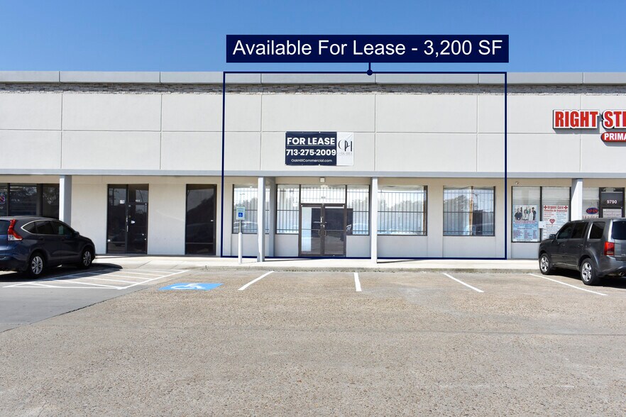 9700-9950 Fondren Rd, Houston, TX à louer - Photo de l’immeuble – Image 3 sur 10