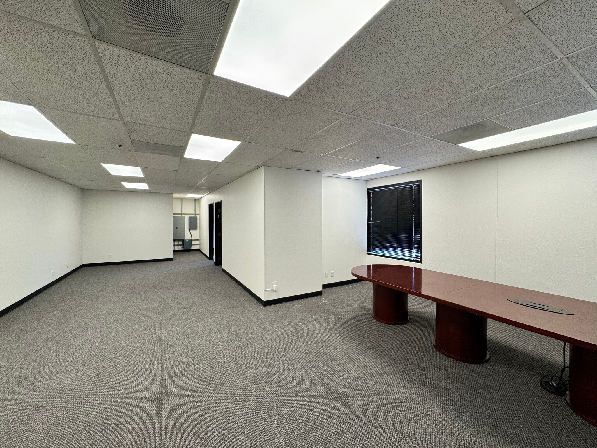 2355 Paragon Dr, San Jose, CA à louer Photo intérieure– Image 1 sur 7