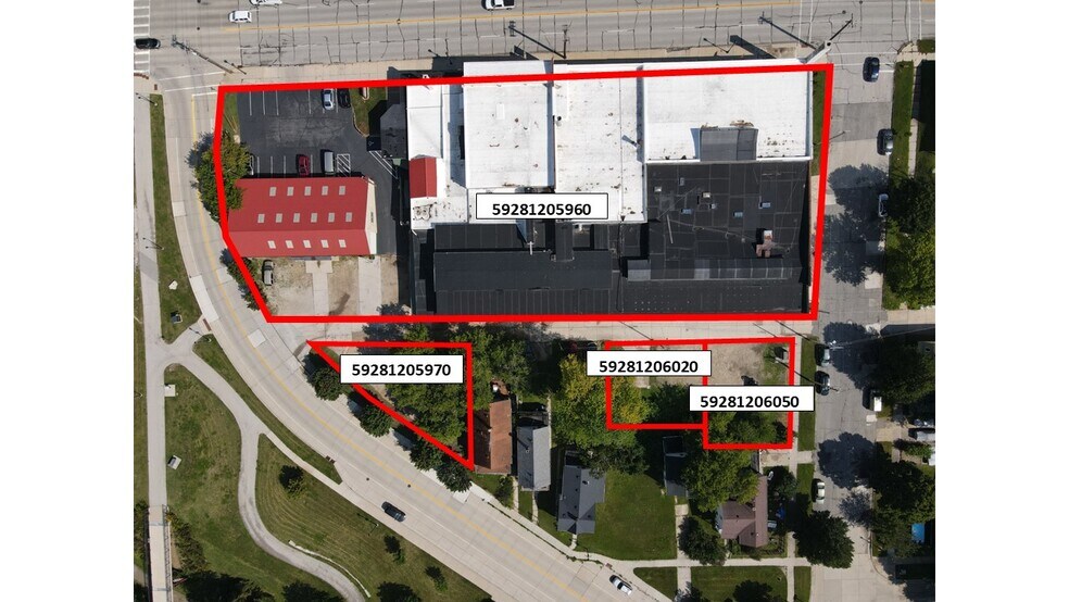 1201-1229 Erie Ave, Sheboygan, WI à vendre - Aérien – Image 2 sur 13