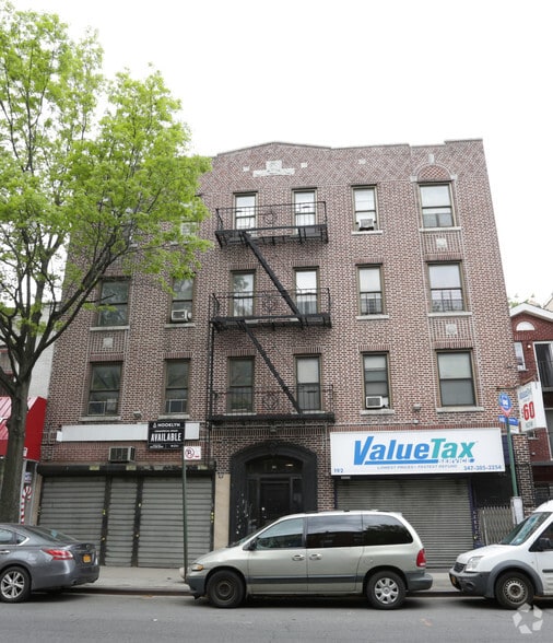 192-194 Malcolm X Blvd, Brooklyn, NY à louer - Photo de l’immeuble – Image 3 sur 19