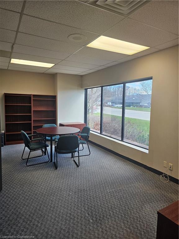 114 Shoemaker St, Kitchener, ON à louer Photo intérieure– Image 1 sur 4