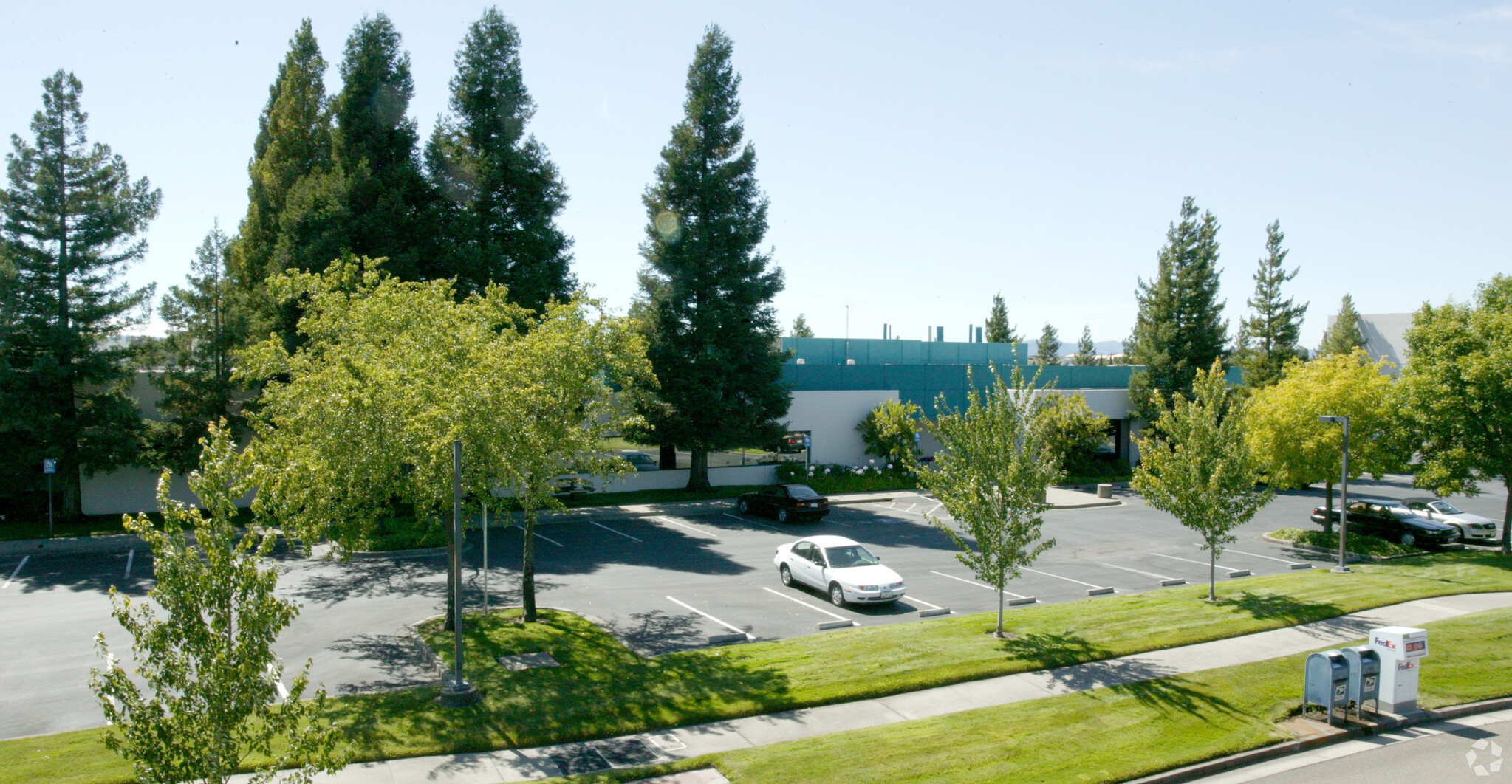 2331 Circadian Way, Santa Rosa, CA à vendre Photo principale– Image 1 sur 5
