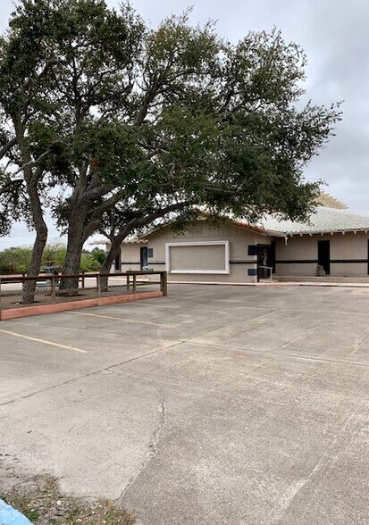 4061 Highway 35 N, Rockport, TX à vendre - Photo de l’immeuble – Image 1 sur 19