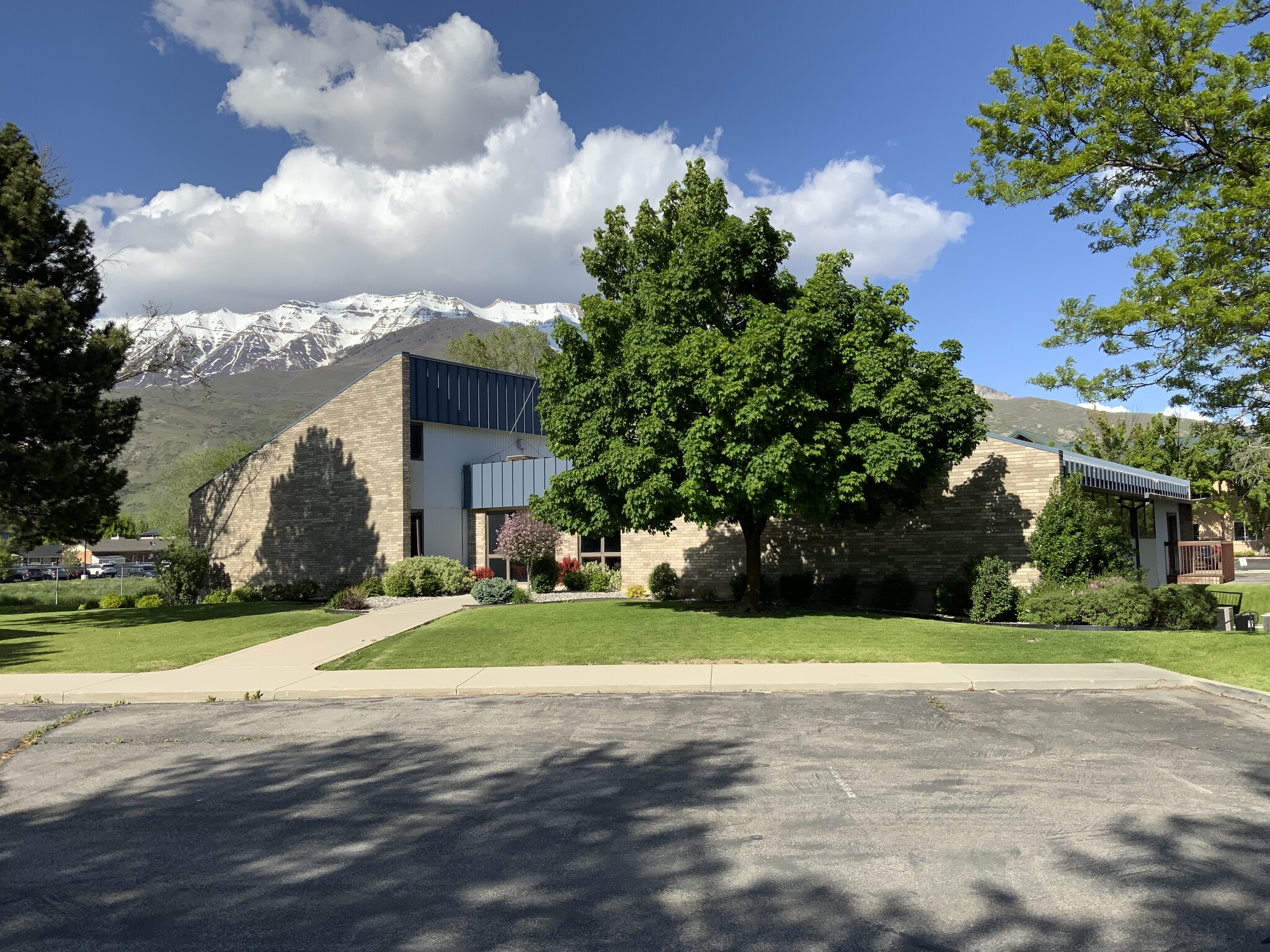 1778 N State St, Orem, UT à vendre Photo de l’immeuble– Image 1 sur 10