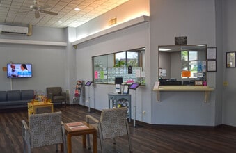 437 E Main St, Gallatin, TN à louer Photo intérieure– Image 2 sur 8