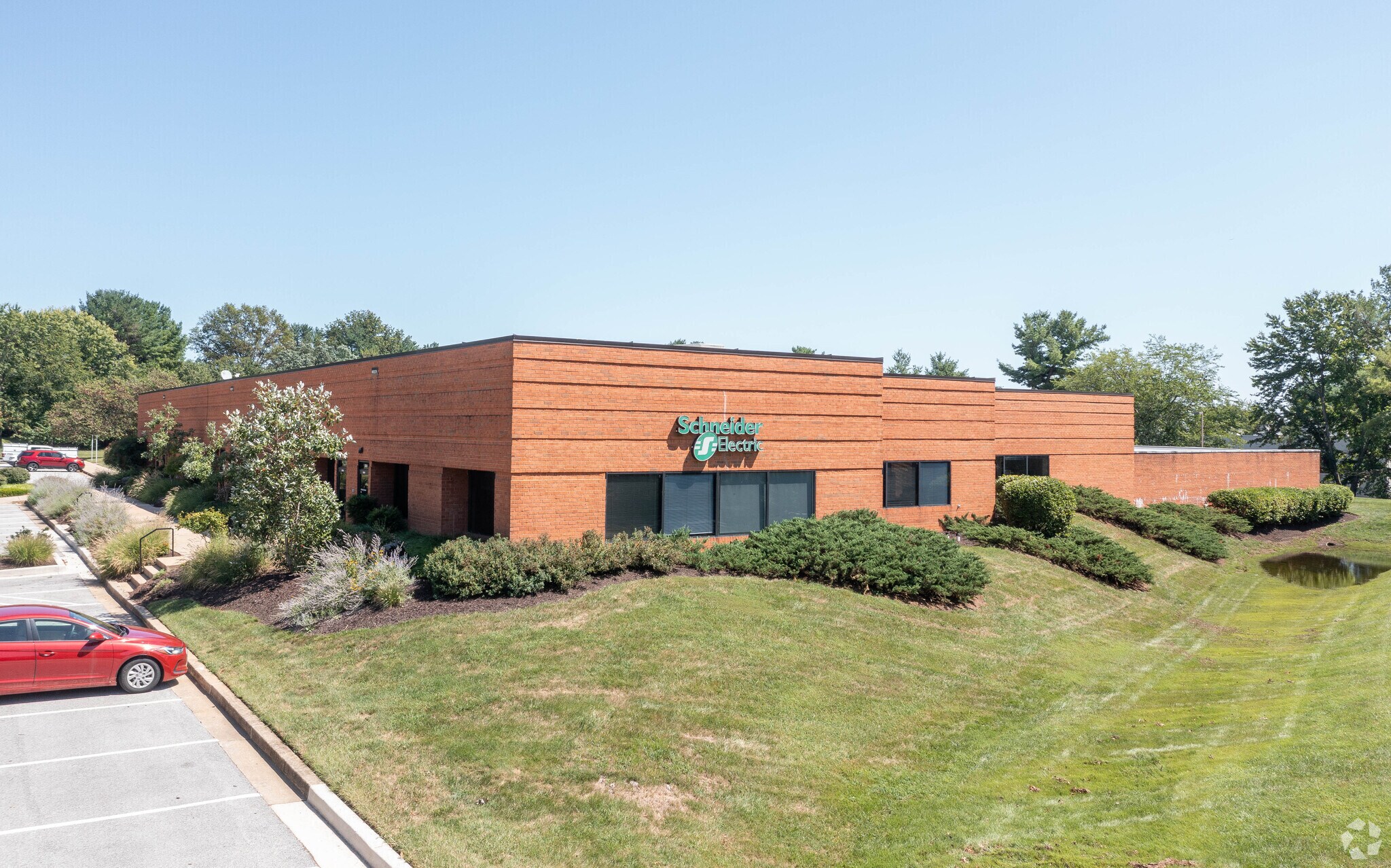 8989 Herrmann Dr, Columbia, MD à louer Photo principale– Image 1 sur 6