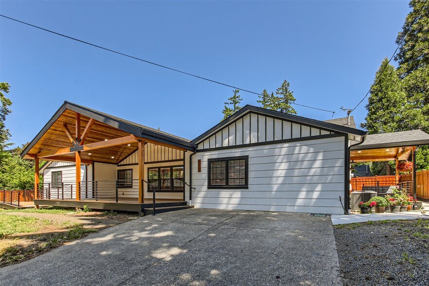 8955 SW Club Meadow Ln, Portland, OR à vendre - Photo principale – Image 1 sur 37