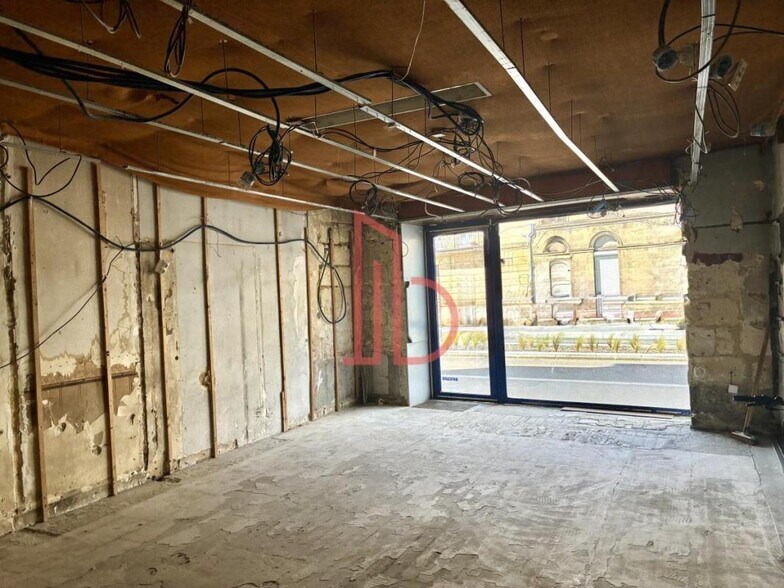 Bureau dans Bordeaux à vendre - Photo de l’immeuble – Image 3 sur 6