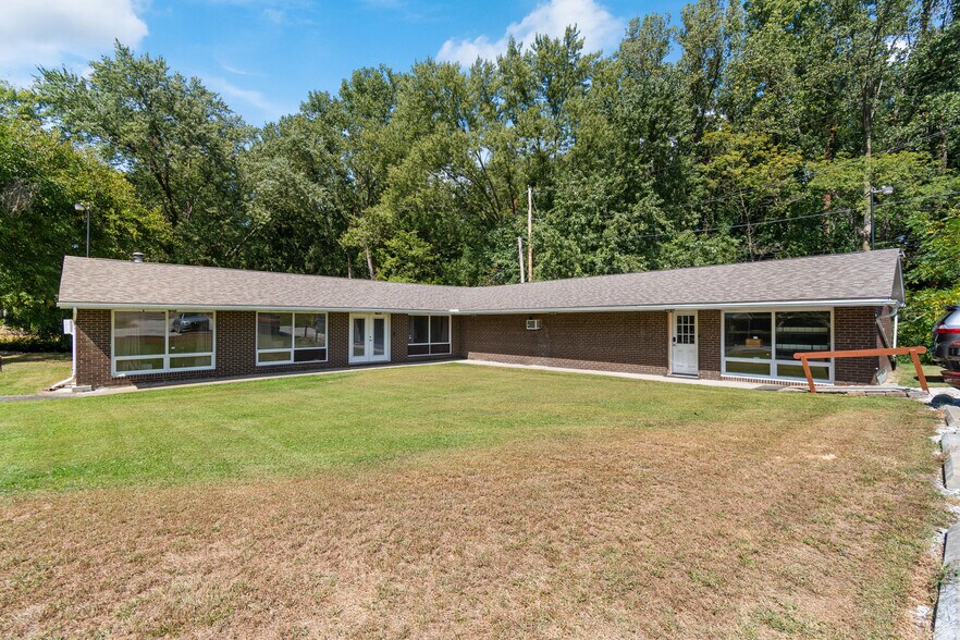7000 Manchester Rd, Canal Fulton, OH à vendre - Photo de l’immeuble – Image 2 sur 28