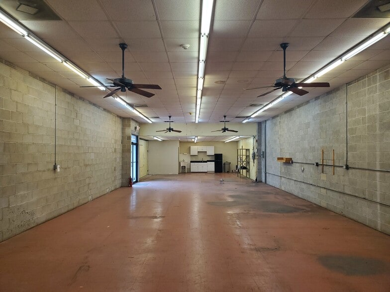 44 Main St, Farmingdale, NJ à louer - Photo intérieure – Image 3 sur 8