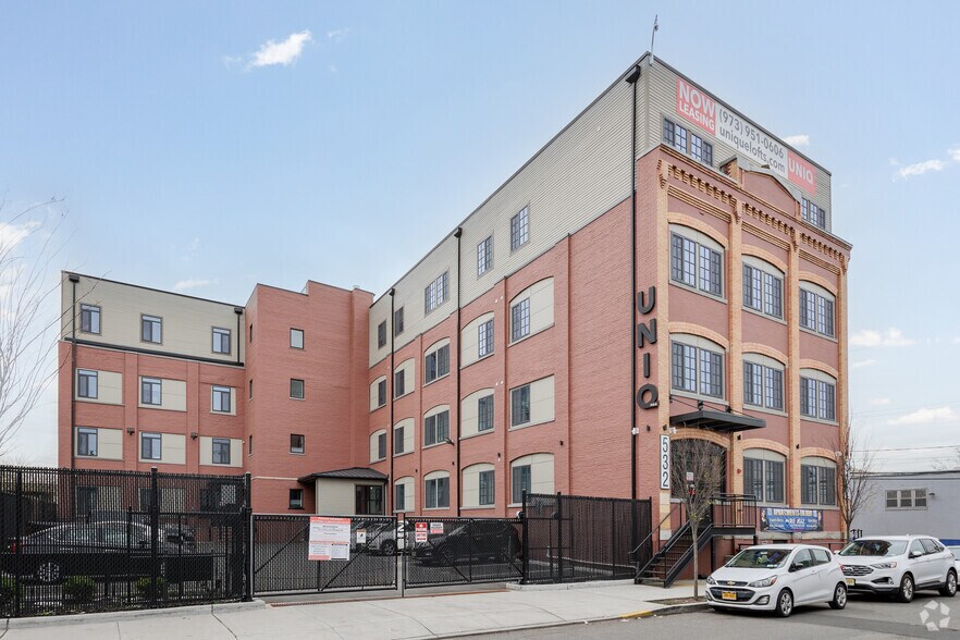 526-532 Mulberry St, Newark, NJ à vendre - Photo de l’immeuble – Image 2 sur 4