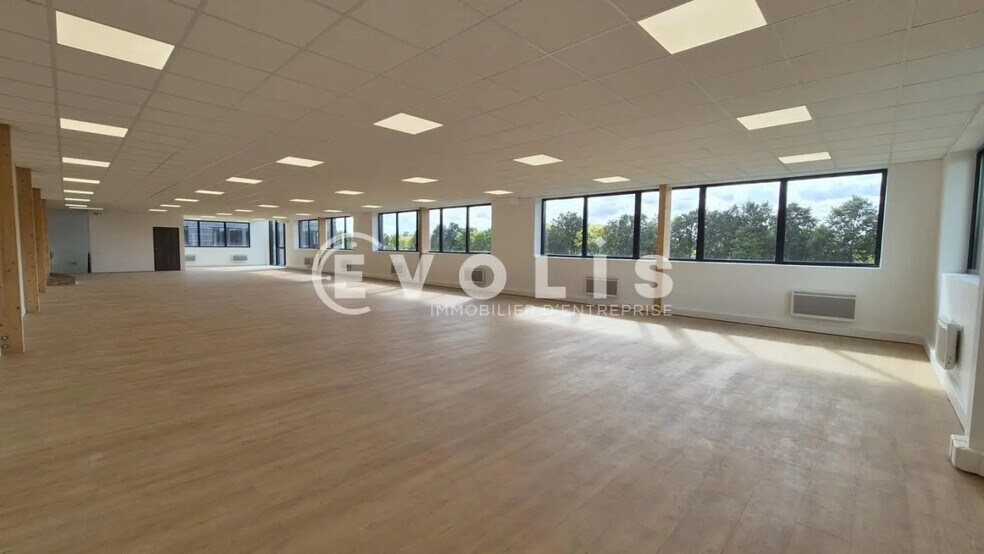 Bureau dans Serris à louer - Photo intérieure – Image 3 sur 6