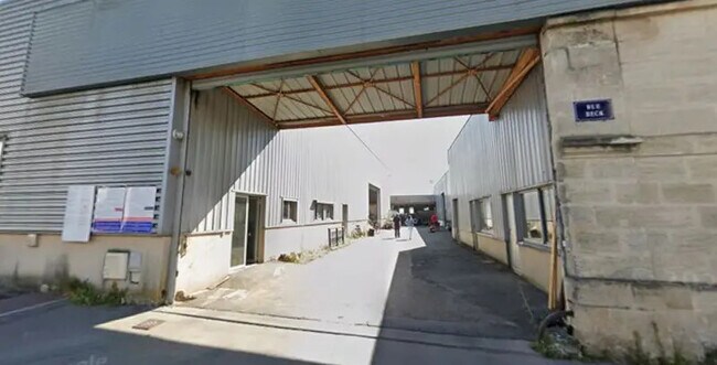 Plus de détails pour Industriel/Logistique à louer