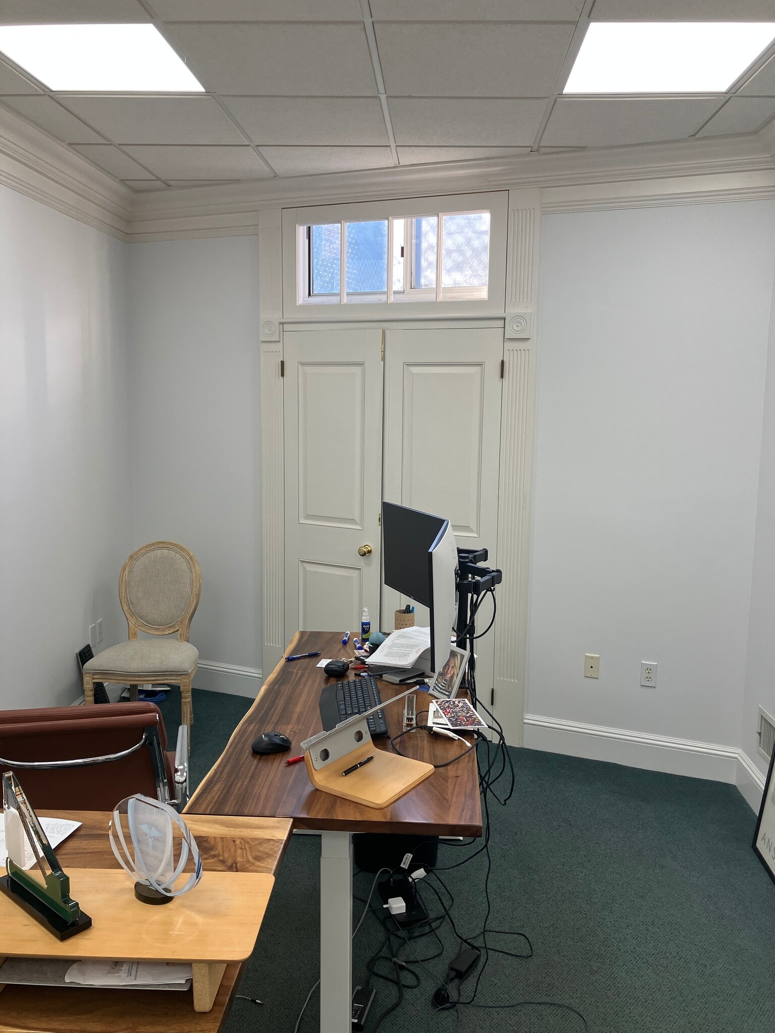 27 Pine St, New Canaan, CT à louer Photo intérieure– Image 1 sur 4