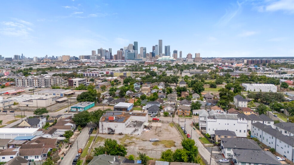 3801 Garrow St, Houston, TX à vendre - Photo de l’immeuble – Image 2 sur 19