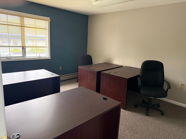 363 State Rt 23, Pompton Plains, NJ à louer - Photo de l’immeuble – Image 3 sur 11