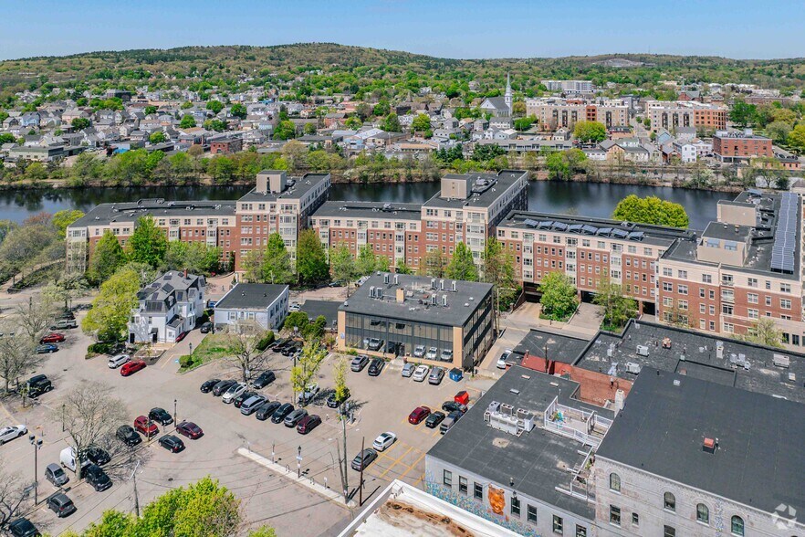 24 Crescent St, Waltham, MA à louer - Aérien – Image 3 sur 3