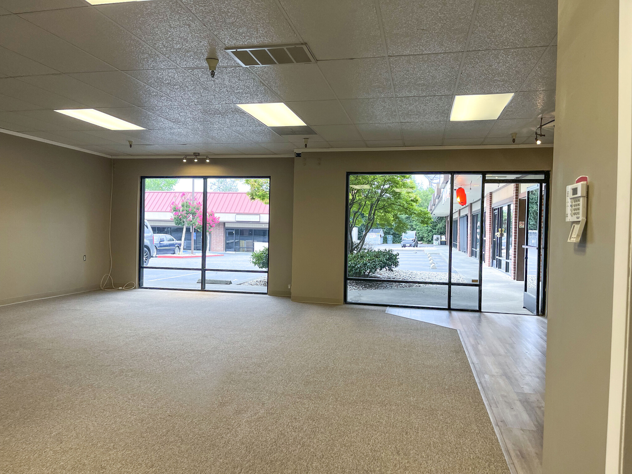 4076-4086 Grass Valley Hwy, Auburn, CA à louer Photo intérieure– Image 1 sur 6