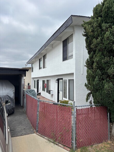 7160 Cerritos Ave, Stanton, CA à vendre - Photo de l’immeuble – Image 3 sur 10