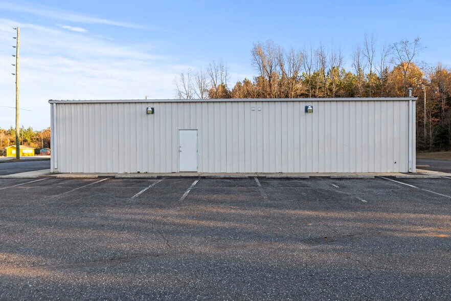 1163 Highway 274, Clover, SC à vendre - Photo de l’immeuble – Image 2 sur 24