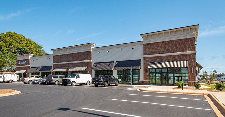 974 South Point Rd, Belmont, NC à louer - Photo de l’immeuble – Image 2 sur 3