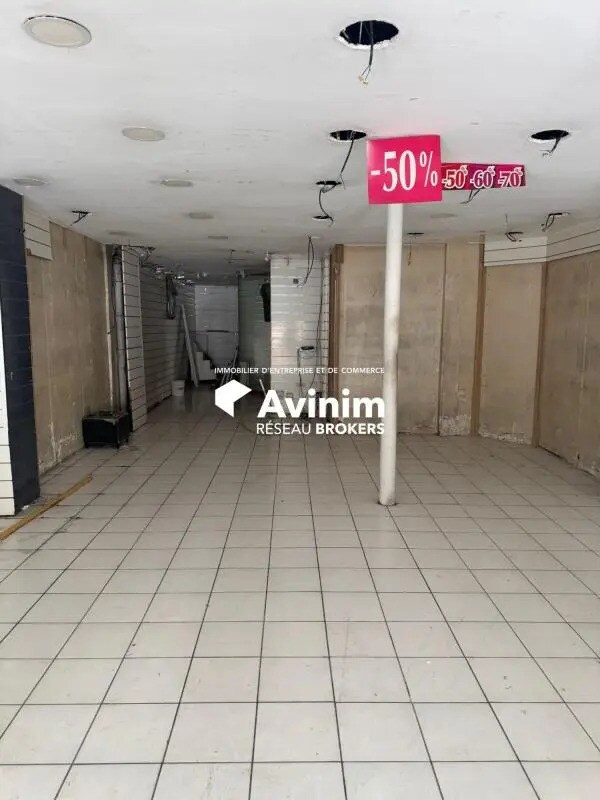  dans Paris à vendre Photo intérieure– Image 1 sur 1