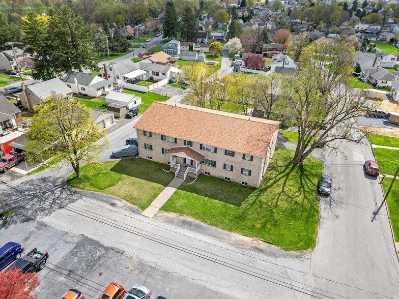 CHAMBERS 14 UNIT MULTIFAMILY portefeuille de 2 biens à vendre sur LoopNet.fr - Photo de l’immeuble – Image 2 sur 18