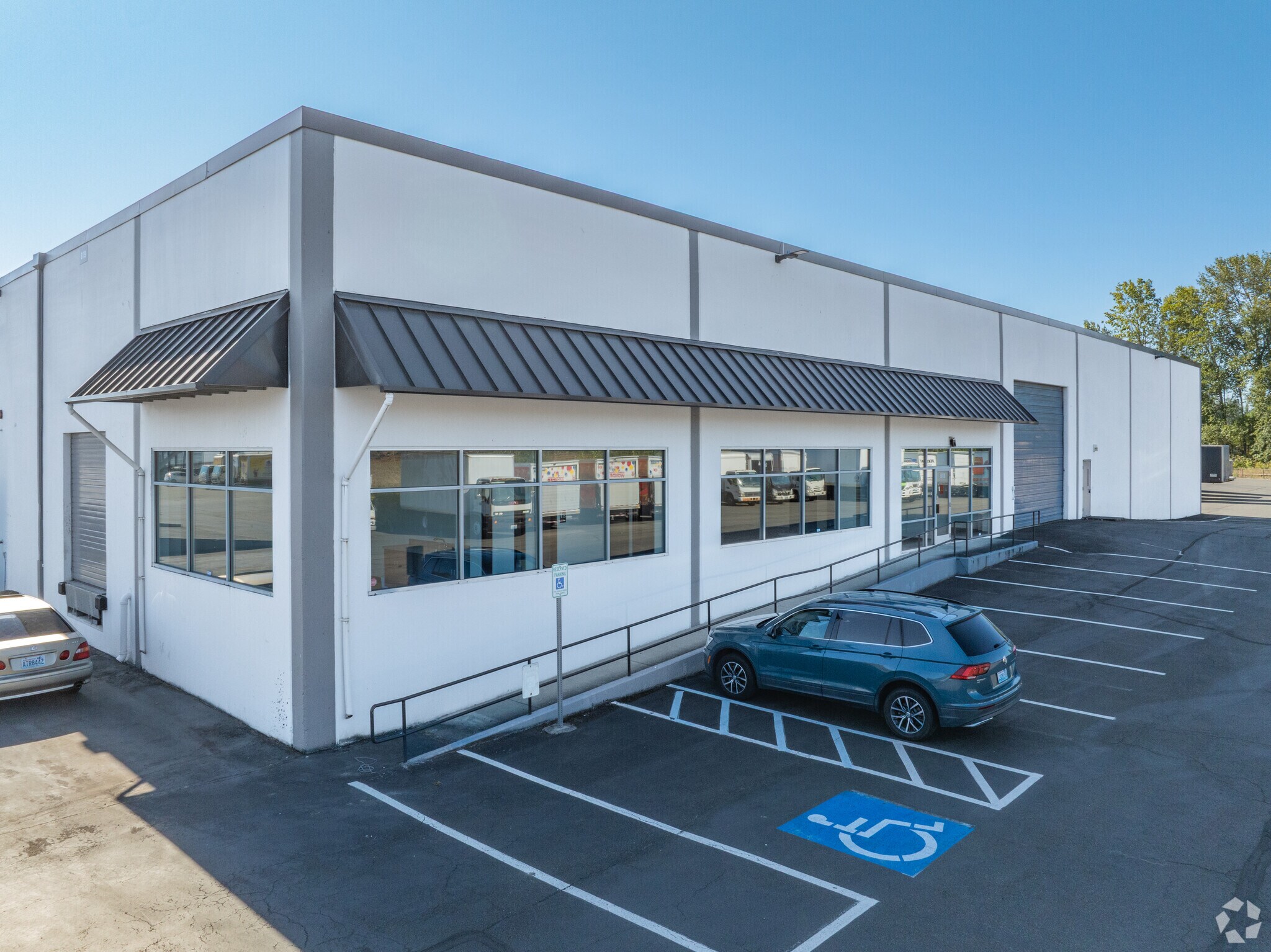 7817 S 210th St, Kent, WA à louer Photo principale– Image 1 sur 36