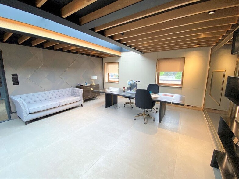 Boston Business Park, Londres à louer - Photo de l’immeuble – Image 3 sur 12