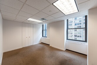 180 N Michigan Ave, Chicago, IL à louer Photo intérieure– Image 2 sur 2