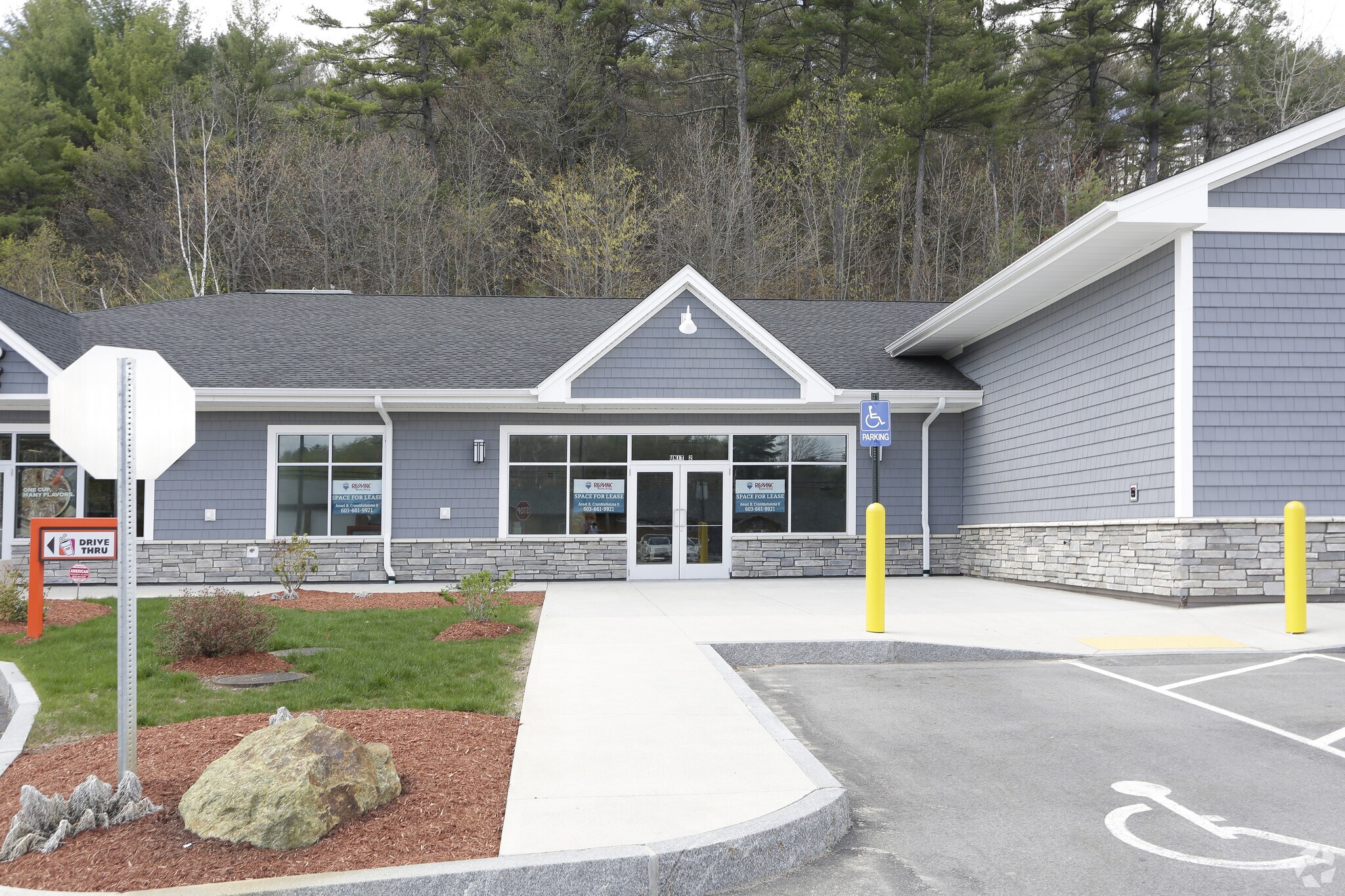 585 White Mountain Hwy, Milton, NH à louer Photo de l’immeuble– Image 1 sur 18
