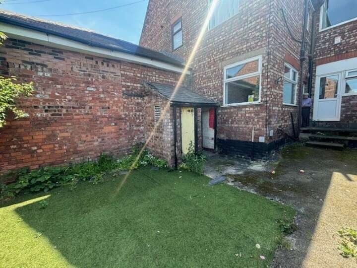 92 Bidston Av, Birkenhead à vendre - Photo de l’immeuble – Image 3 sur 8