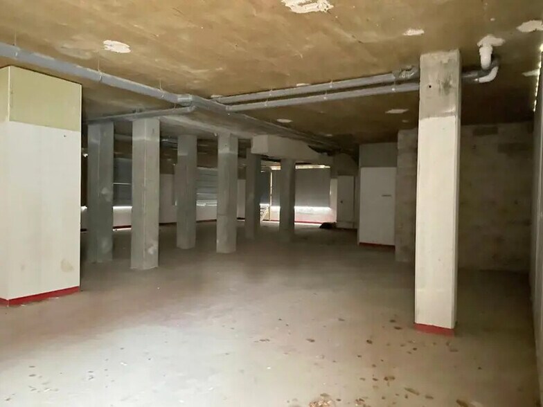 Local commercial dans Poissy à louer - Photo intérieure – Image 3 sur 4